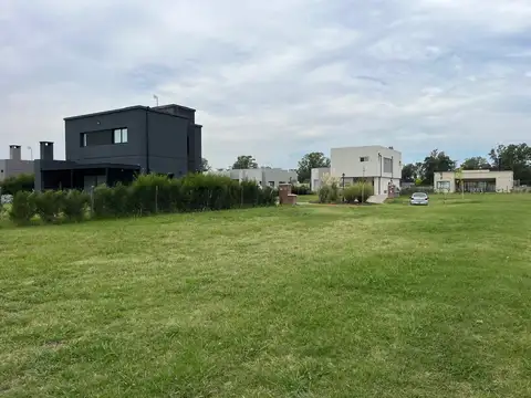 LOTE EN VENTA - PILAR DEL ESTE - BARRIO SANTA ELISA