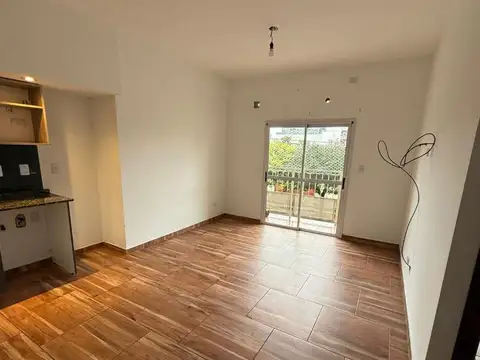 Departamento en Venta en Villa Luzuriaga, USD 60.000