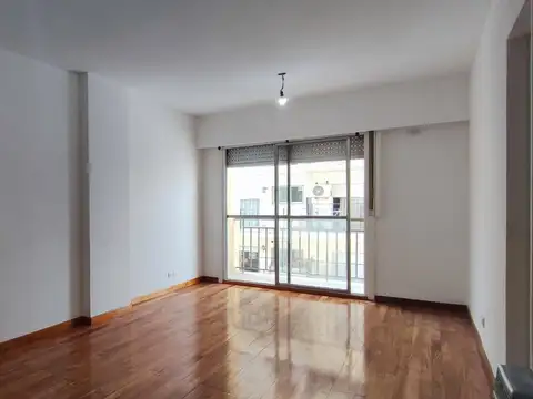 Alsina 100, Piso 7