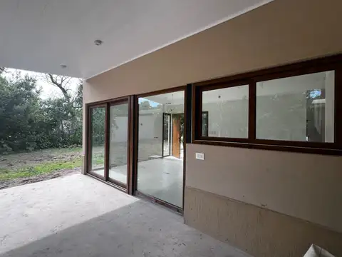 Hermosa casa en venta, General Las Heras