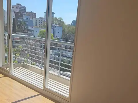 Yerbal 1900 , Piso 4