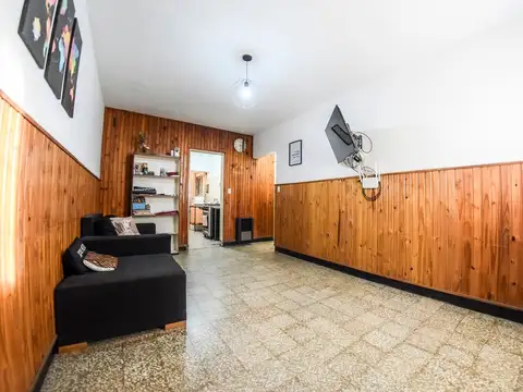 Casa 4 ambientes con 1 baño