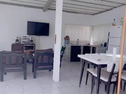 VENTA CASA 3 AMBIENTES EN B° CERRADO "LA FIACA" EN MORENO