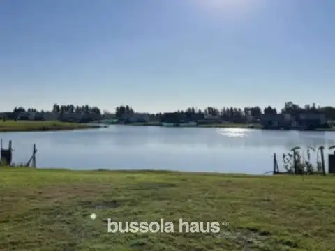 Terreno al lago en Silvestre