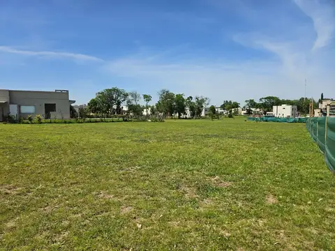 Barrio Cerrado Santa Lucia  - Pilar del Este 100
