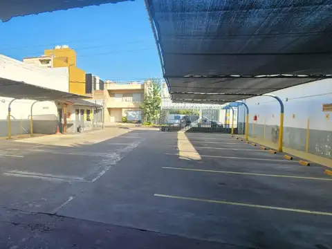 Galpón 456 m² en Lote de 757 m² - Zona Comercial - S.Justo (Ctro)