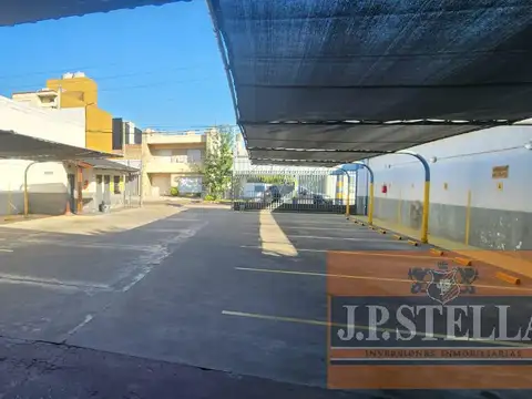 Galpón 456 m² en Lote de 757 m² - Zona Comercial - S.Justo (Ctro)