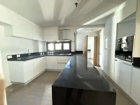 Departamento en Venta con 2 cocheras