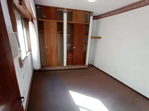 Alquiler departamento 3 ambientes en liniers