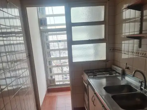 Av Corrientes 2100, Piso 24