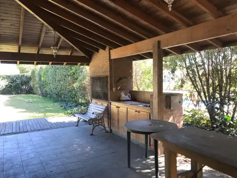 Casa en venta en Countries/B.Cerrado (Pilar)