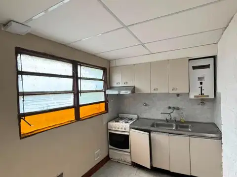 Casa 2 ambientes con 1 baño