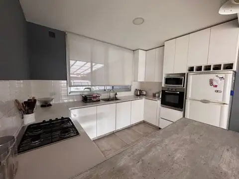 Casa en Venta en San Nicolas de los Arroyos, USD 190.000