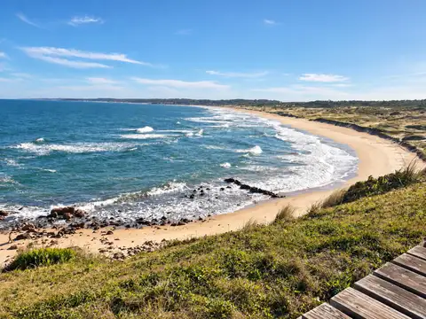URUGUAY (Rocha) - Espectacular lote en primer línea de mar