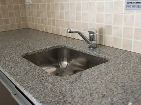 ESTUDIO APTO PROFESIONAL CON 5 COCHERAS CUBIERTAS.