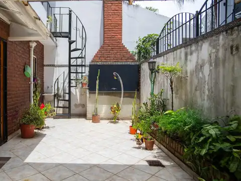 Depto Tipo Casa en Venta 28 años