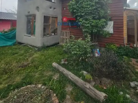 Casa en Barrio Industrial- El Bolson