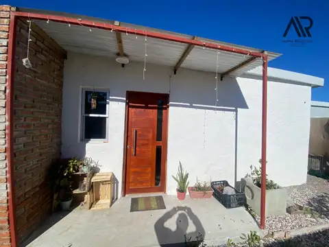 Traspaso Casa en alquiler c/ cochera en Altos de la Laguna