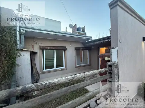 Depto Tipo Casa en Alquiler de 3 ambientes