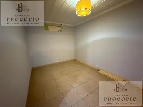Depto Tipo Casa en Alquiler con 1 cocheras
