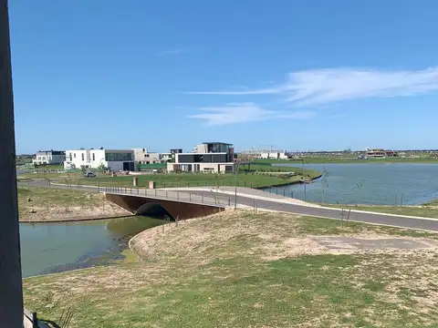 Venta Casa en Nordeta Barrio los Puentes