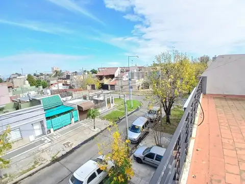 Depto Tipo Casa en Venta 60 años