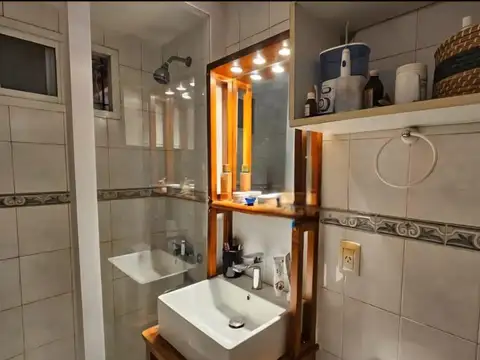 Casa en Venta con 5 cocheras