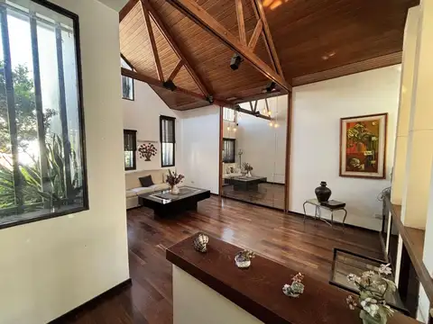 Casa en Venta en Barrio Sur, USD 420.000