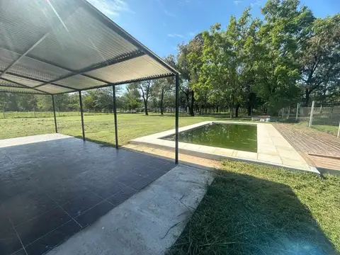 Venta Quinta con Pileta en CHACRAS DEL LAGO