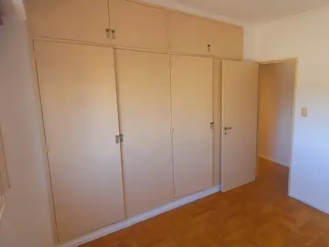 2 AMB J B JUSTO 4188 5ª (BARRIO: PATERNAL)