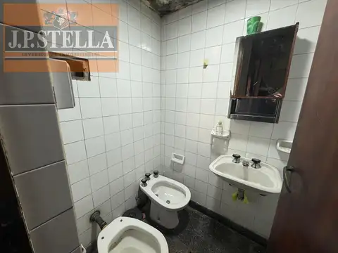 Local en Alquiler en Morón, USD 3.000