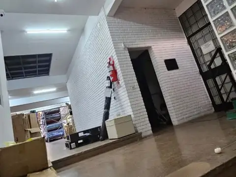 Local en Venta en Villa Crespo, USD 1.550.000