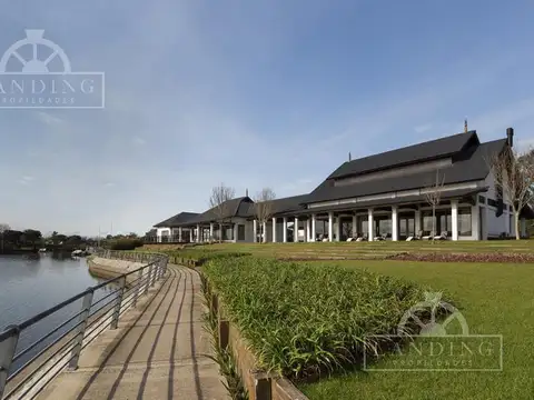 Terreno en Venta en Albanueva, USD 1.100.000