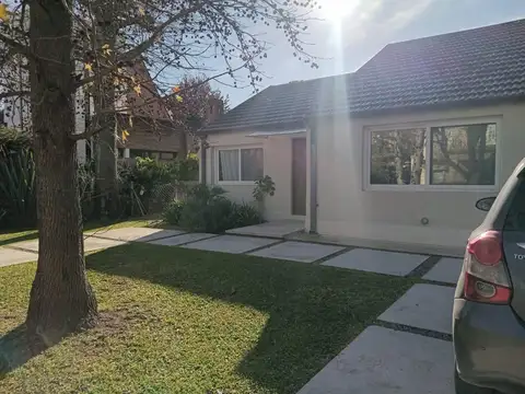 Casa en Alquiler 5 Ambientes en Golfers Country Club