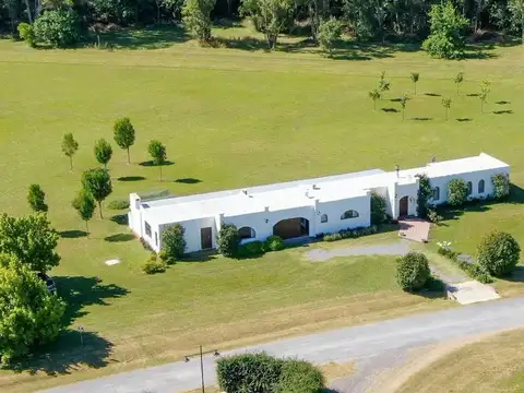 VENTA CASA 4 AMB 1.2 HA LA MACARENA AMOBLADA