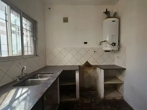 Venta Casa lote propio de 116 m2 en Caseros