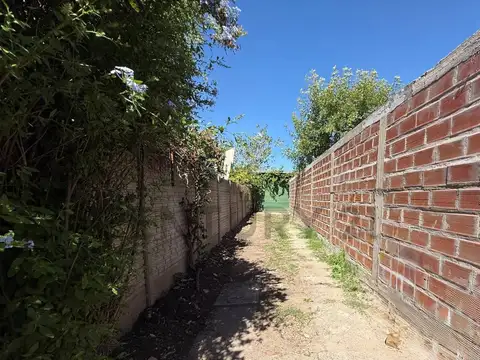 GALPÓN/DEPOSITO EN VENTA EN 530 E 9 Y 10.