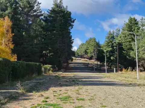 Nuevo Loteo de terrenos de 2.500 m2 y uno exclusivo de 5400 m2. Excelente ubicación y con rápidos accesos desde Ruta N°40 y Ruta N°23.