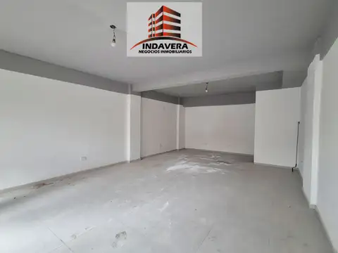 Local en Venta Via Púb.