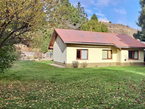 Casa 4 ambientes con 3 baños