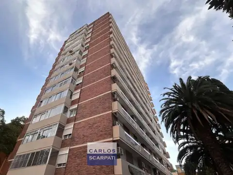 Departamento en San Isidro, VISTA AL RIO.