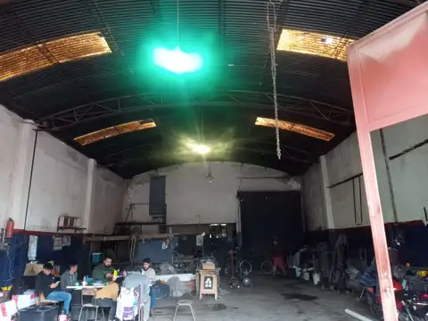 Galpón en  Francisco Solano