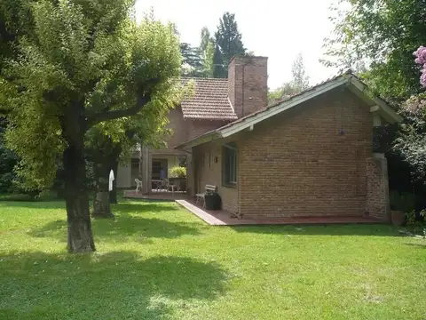 Casa - Barrio Parque Leloir