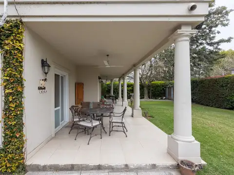 Casa en Venta en Los Abedules, USD 250.000