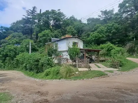 Venta casa 2 dorm qcho barrio ñu pora rio ceballos