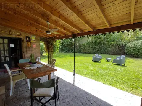 Casa en Venta con 1 cochera