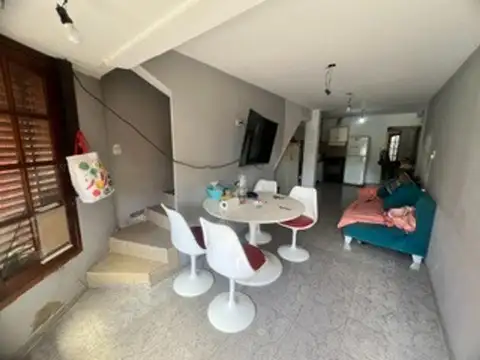 Depto Tipo Casa en Venta de 3 ambientes