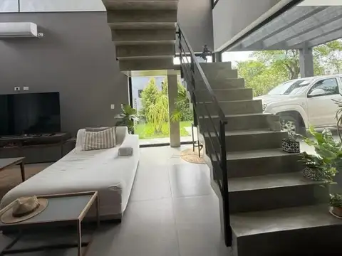Casa en Venta en San Isidro Labrador, USD 800.000