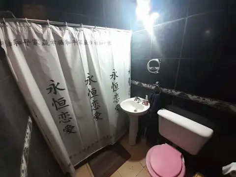 vendo casa de 3 ambientes en Isidro Casanova