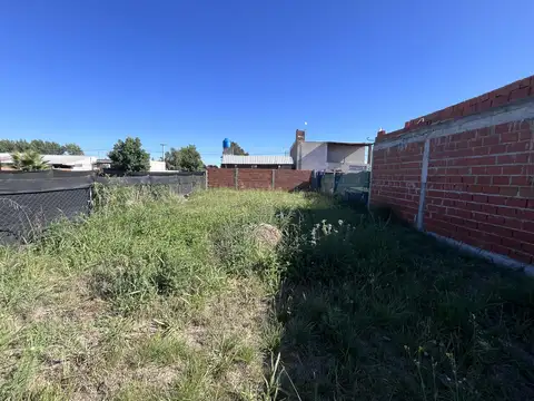 Terreno en Venta 20  mts Fondo